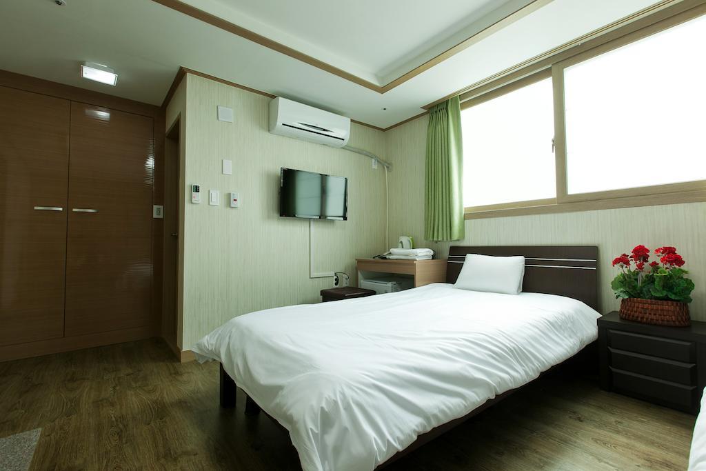 Olle Tourist Hotel Jeju Exterior photo
