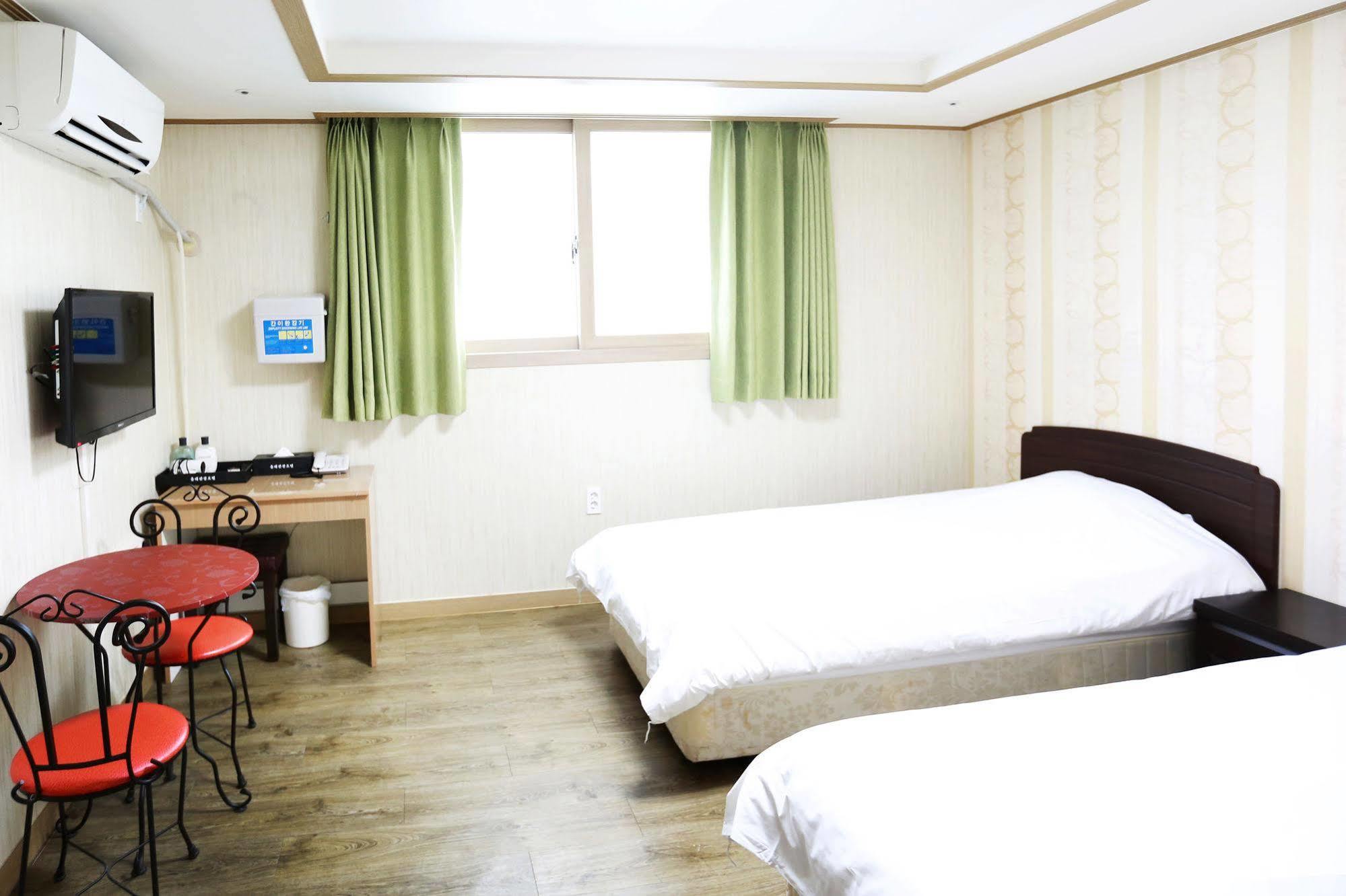 Olle Tourist Hotel Jeju Exterior photo